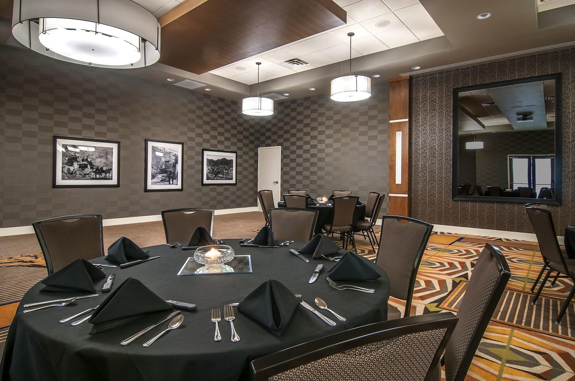 Springhill Suites By Marriott Дедууд Екстериор снимка