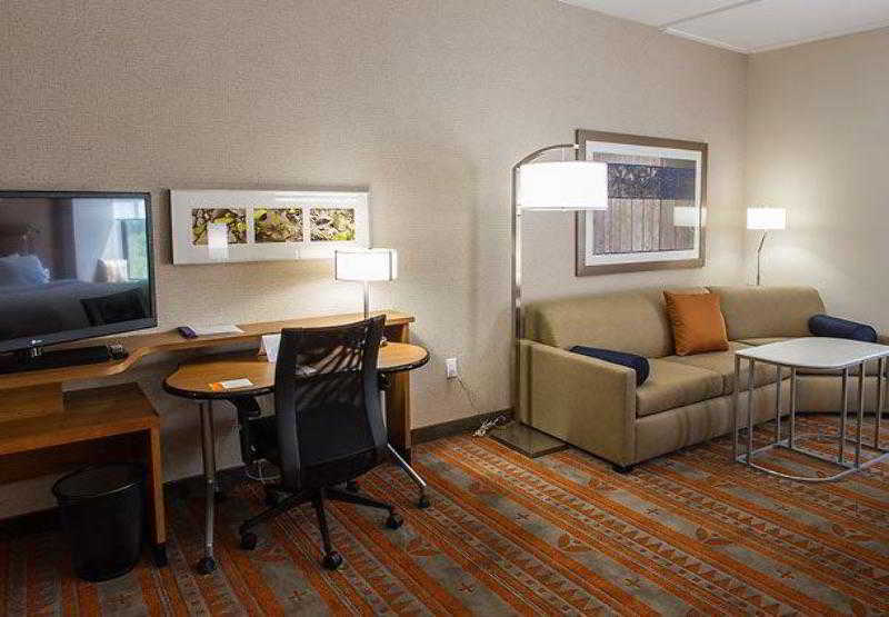 Springhill Suites By Marriott Дедууд Екстериор снимка